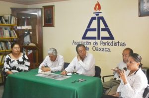 Demandan periodistas oaxaqueños