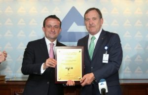 Brinda IMSS más de 700 mil citas médicas con la aplicación para teléfonos móviles y tabletas.