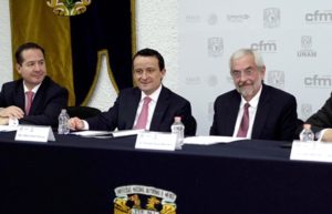 Son tres de nivel licenciatura y tres de posgrado.