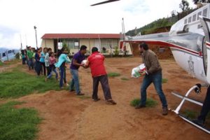 Entregan apoyos a 76 localidades, correspondiente a la primera remesa que el FONDEN ha enviado.