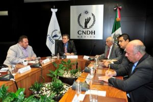 Establecerá lazos con otras instancias de carácter público y privado en beneficio de quienes viven en situación de pobreza extrema.