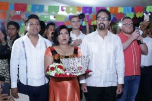 “Para mí, es un honor formar parte de esta celebración, muestra de esfuerzo y perseverancia de cada una de las aquí presentes”, manifestó..