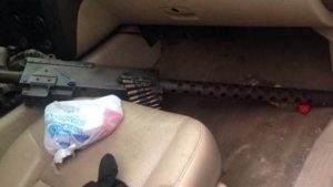 Ametralladora calibre 7.62 mm, capaz de desarrollar un alto volumen de fuego de 400 a 600 disparos por minuto.