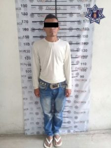 Enedino SS, de 26 años de edad, llevaba 16 bolsitas de marihuana.