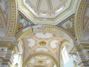 "Cuando alce la mirada, la torre se abría de par en par, en grandes grietas", narra el sacristán.