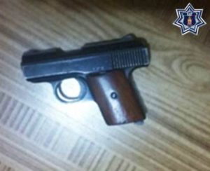 Por delitos contra la salud y portación de armas