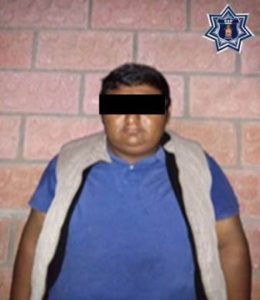 Antonio GL, de 19 años de edad, viajaba con un menor de 13 años de edad.