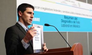 El Resumen del Diagnóstico de Trata Laboral en México, fue expuesto por su autor Emilio Maus, y por Brad Myles, CEO Polaris.