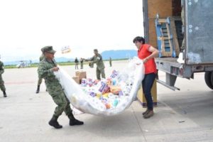 Mostró su beneplácito por el espíritu solidario de las y los voluntarios con el pueblo de Oaxaca.