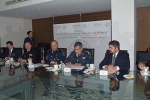 Teniente de Fragata del Servicio Músico Naval de la SEMAR
