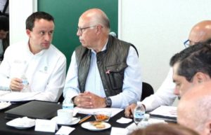 Realizan funcionarios gira de trabajo