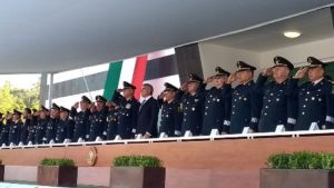 Pertenecen a las Armas de Infantería, Caballería, Artillería, Arma Blindada, Zapadores, así como Fusileros Paracaidistas y Policía Militar.