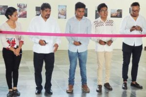 Se exhibe del 30 de octubre al 10 de noviembre, en el vestíbulo principal del Congreso del Estado.