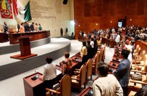 La elección en Sesión Extraordinaria, con 32 votos a favor de la fórmula antes mencionada y 10 votos nulos.