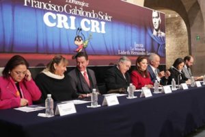 Rinde Senado homenaje