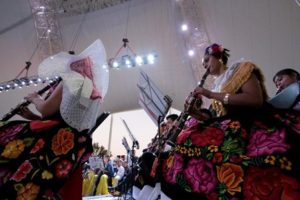 “Celosa”; “Siempre en verano”; “Canción Mixteca”; “Aires variados”; “Quiero un café”, entre otras.