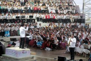 Se estremece Auditorio Guelaguetza