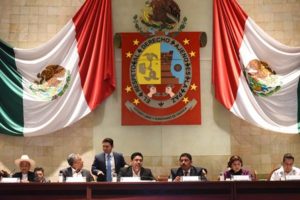 "Lejos el día en que los oaxaqueños cuenten con un servicio digno de transporte”: PAN.