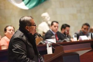 Cuestiona Juan Bautista, del PT, entrega de recursos a familias que no lo necesitan.