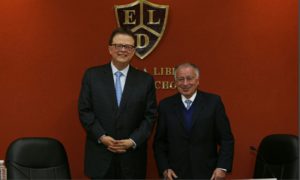 Participan en la Cátedra José Luis de la Peza, impartida en la Escuela Libre de Derecho.