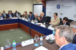 “El estado de la democracia en América Latina: 40 años desde la tercera ola de la democracia”.