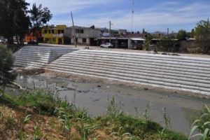 Destacó que la obra de bolsacreto es el primer muro con esta tecnología.