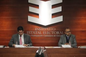 "Juntos haremos historia"; "Por Oaxaca al frente" y "Todos por Oaxaca".