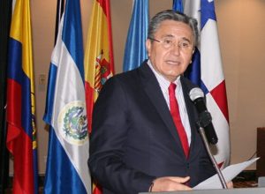 Racismo, xenofobia y nuevas formas de exclusión y discriminación son causas y consecuencias del discurso de odio.
