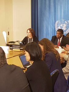 “Como legisladores, denunciamos discursos xenofóbicos y crímenes de odio hacia migrantes y refugiados".