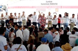 Demandó además que no sean legisladores de los moches y los que firman pactos para saquear a México.