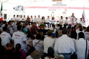 Reiteraron su compromiso de cambiar a México derrotando en las urnas, a los que calificaron, la mafia del poder.