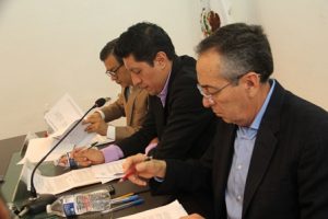 También fueron sobreseídos por desistimiento expreso del recurrente.