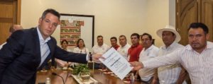 El Gobierno acompañará a construir los puentes y hacer equipo con las y los maestros.