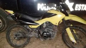 Motocicleta Italika amarillo con negro, modelo 2014 y serie LZSJCMLC1E5050021.