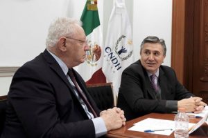 Sobre la problemática penitenciaria, se abordarán la falta de recursos, sobrepoblación, violencia y autogobierno.