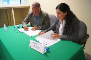 Dan a conocer los programas y servicios en beneficio de la población migrante.