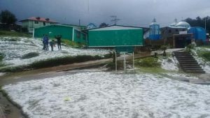 En San Martín Itunyoso, municipio de la región Mixteca, se registró una granizada.