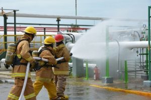 En instalaciones de Salina Cruz