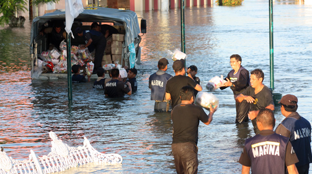 La Armada auxilia a la población con el Plan Marina, ante la contingencia por lluvias