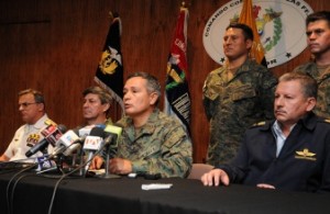 Total respaldo del mando militar a Correa