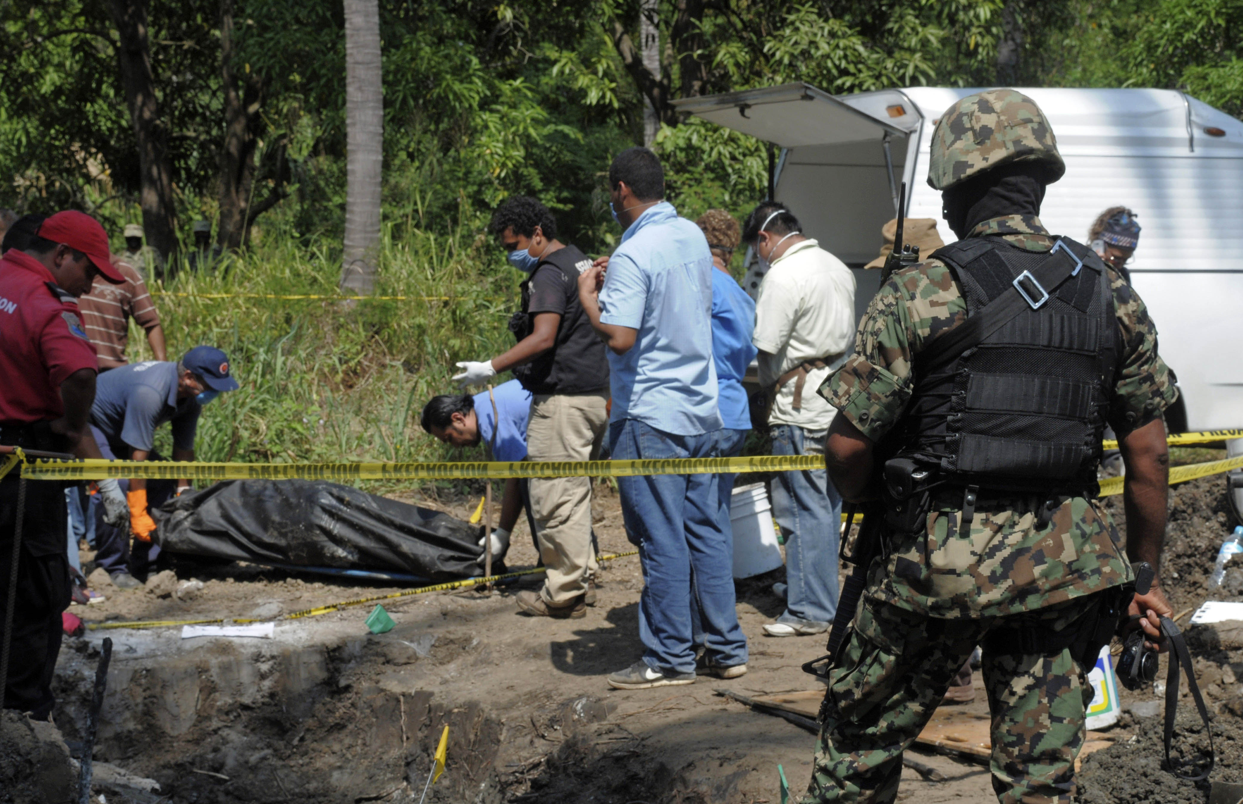 Sí son michoacanos, los cuerpos hallados en fosa de Acapulco