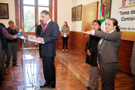 Rinde protesta Eréndira Cruzvillegas como Comisionada de Derechos Humanos en Oaxaca