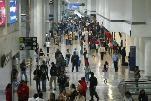 Lo que faltaba, localizan explosivos en Aeropuerto de la Ciudad de México