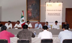 Reunión del gobernador con presidentes municipales