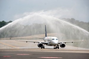 Primer vuelo México-Huatulco de Aeromexico