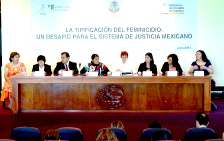 Eufrosina Cruz Mendoza inauguró el foro: La tipificación del feminicidio, un desafío para el sistema de justicia mexicano