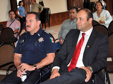 Detienen al director de la policía municipal de Ciudad Lerdo, Durango y a 38 más, por la PF