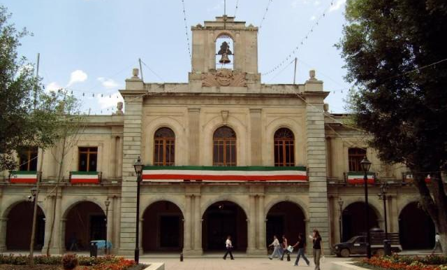 Balacera inicia a dos calles de Palacio de Gobierno de Oaxaca