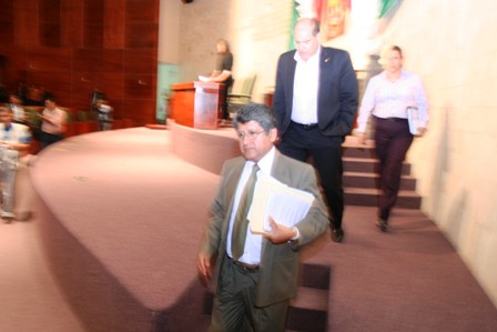 Fracasa diputado Martínez Neri, como presidente del pleno del Congreso