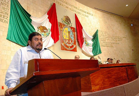 Demanda diputado Flavio Sosa al gobernador de Oaxaca, Gabino Cué, enérgica defensa del territorio Chima y al de Chiapas, Jaime Sabines, no caer en el engaño